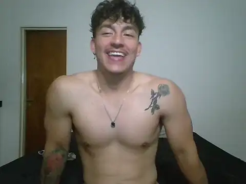 Tonblaze live sex cam