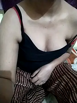 RASHMI_SHARMA9's cam snapshot