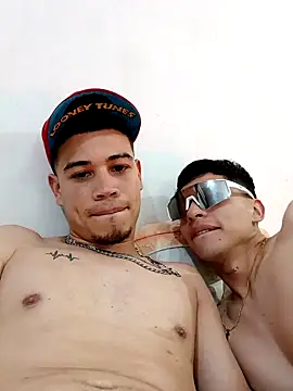 Mlkvzla's cam snapshot