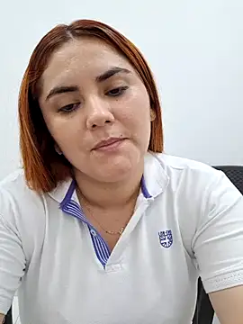 girl_redhead_bigtits's cam snapshot