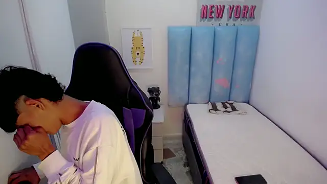 Lil_babyyy_'s web cam