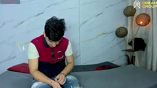 SlimLoves's cam snapshot