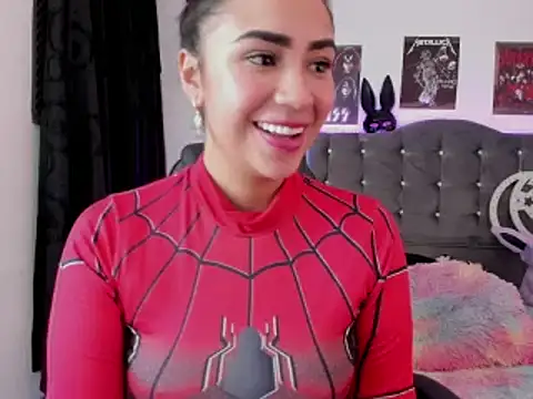 lunabritton1's cam snapshot