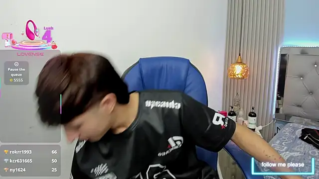 Estiv18_'s cam snapshot