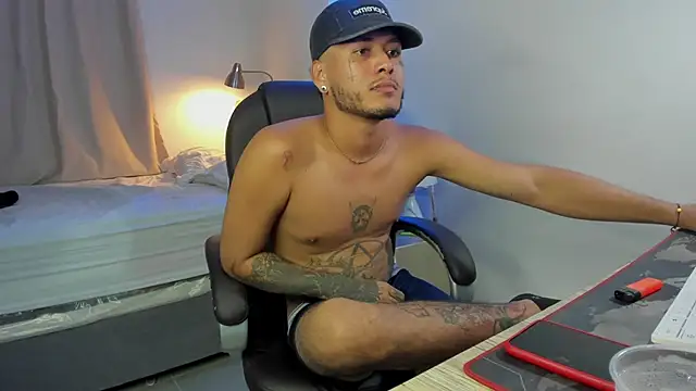 master_evil07's cam snapshot