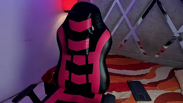 nicolai_drake's cam snapshot