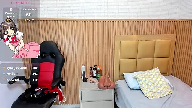 LOLAMAXI live sex cam