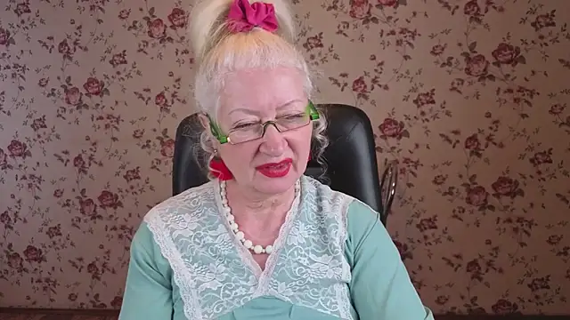 Maya_Mayflower's cam snapshot