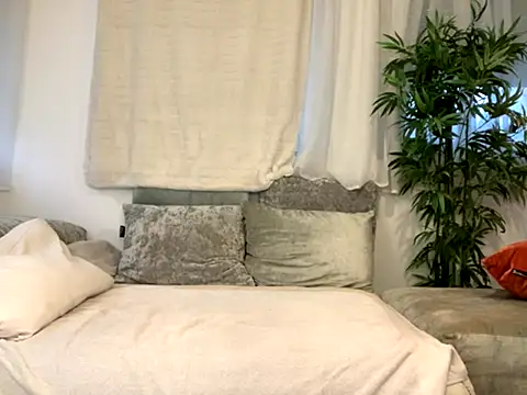 Malena525 live sex cam