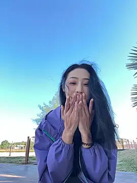 so-linger live sex cam