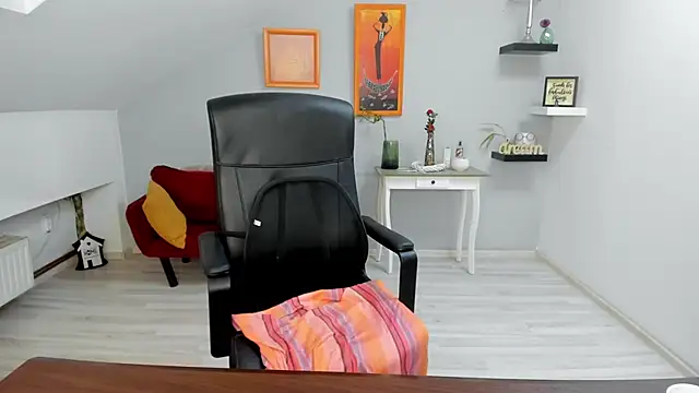 LollaGirl live sex cam