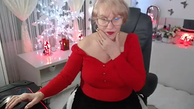 Ghertrude52 live sex cam