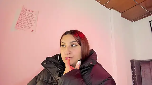 Alaia_Carter live sex cam