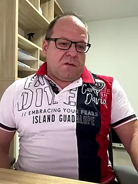 coupleLatinaLovers live sex cam