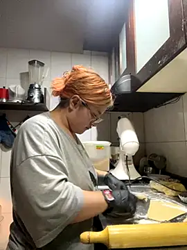 Sophia_Weest99 live sex cam