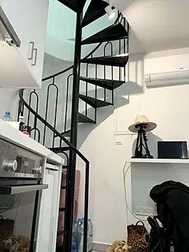 Divina_X_ live sex cam