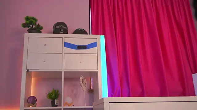 Sunny_Glow's cam snapshot