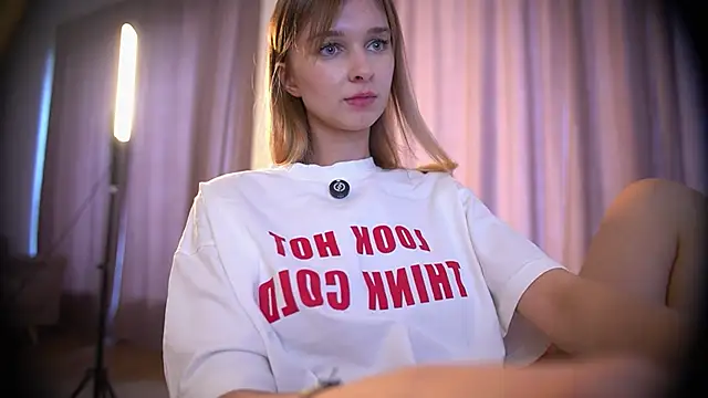 hereandnows_ live sex cam