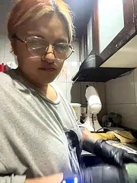 Sophia_Weest99's cam snapshot