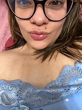 Zyrella's cam snapshot