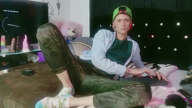 Tyler_cat live sex cam