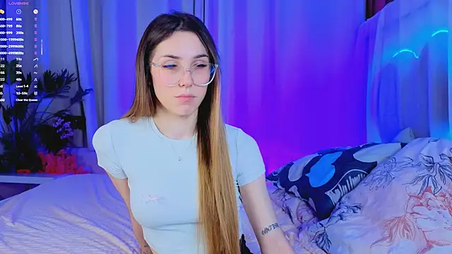 -CindyLou live sex cam