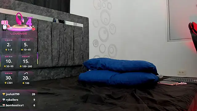 Nicol_TransGirl live sex cam