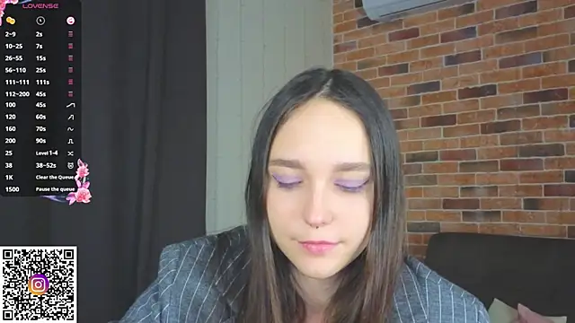 SoftieDream live sex cam