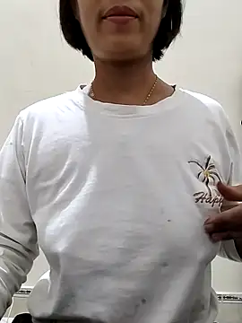 love_sexy090's cam snapshot