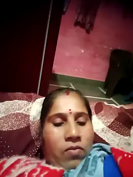 OliveGreen22's cam snapshot