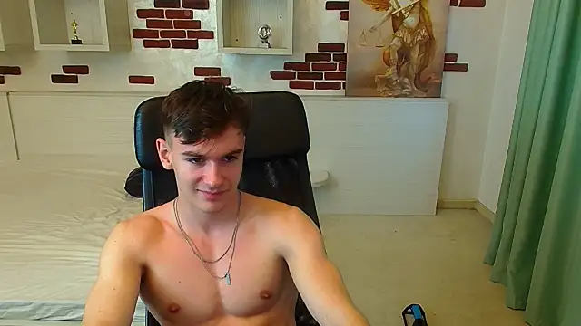 BradyFlint live sex cam
