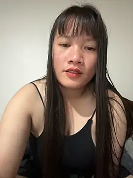 TrangNemo live sex cam