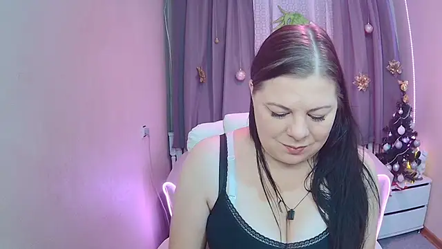 BritneyRaine live sex cam