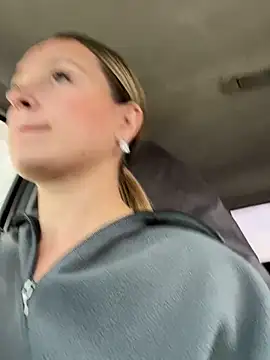 StasyWood live sex cam