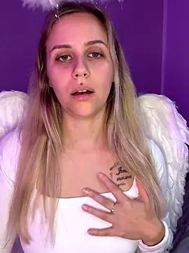 lunawolf21 live sex cam