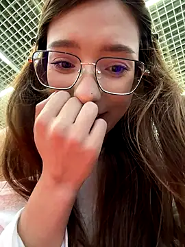 LilluKatten live sex cam