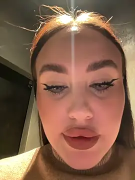 KiraSunshine live sex cam