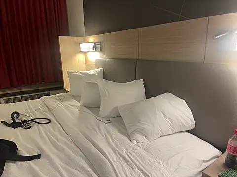 bobbyatx's cam snapshot