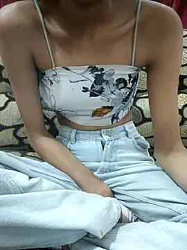 Its_me_Skyy's cam snapshot