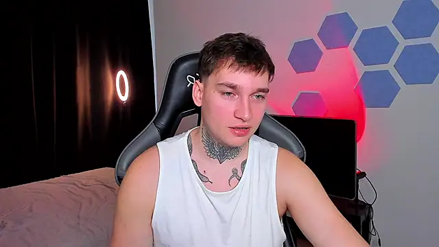 Chris_Tyson's cam snapshot