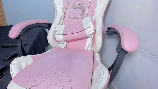 lunay_bigcock420's cam snapshot