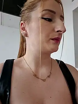 dixielarys's cam snapshot