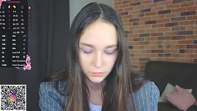 SoftieDream live sex cam