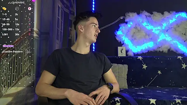 SirReed's cam snapshot