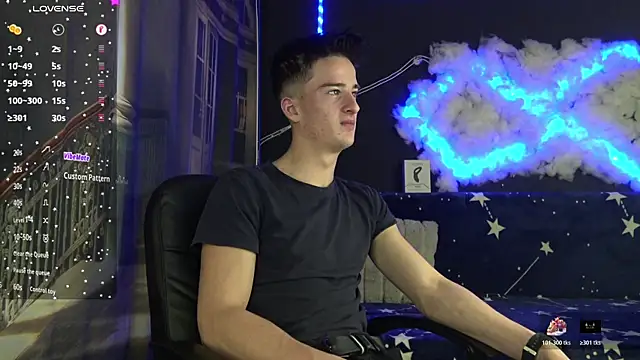 SirReed's cam snapshot