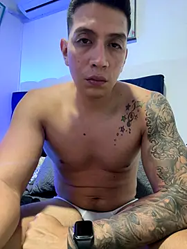 OliverWest04's web cam