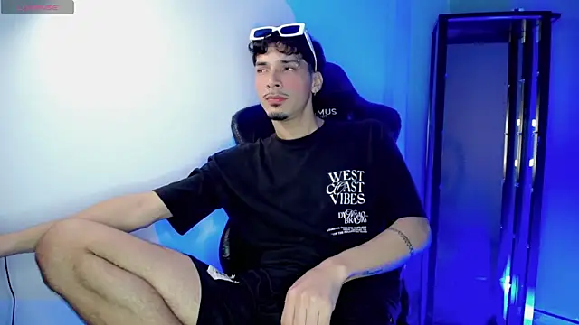 Yankeee_'s cam snapshot