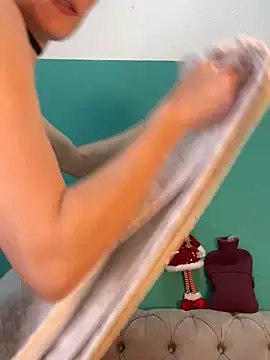 TheRealJessyLey's cam snapshot