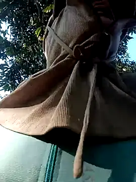 nangmo's cam snapshot