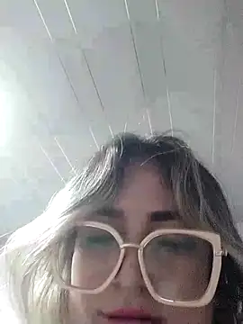 sexy_aurora_ourdoors's cam snapshot